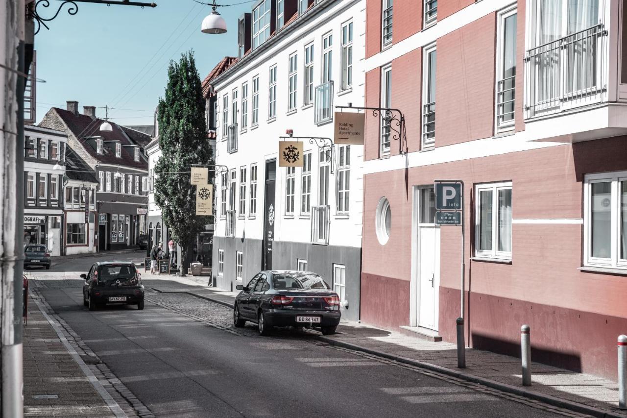 One-Bedroom Apartment Street View,1566995186:JPEG