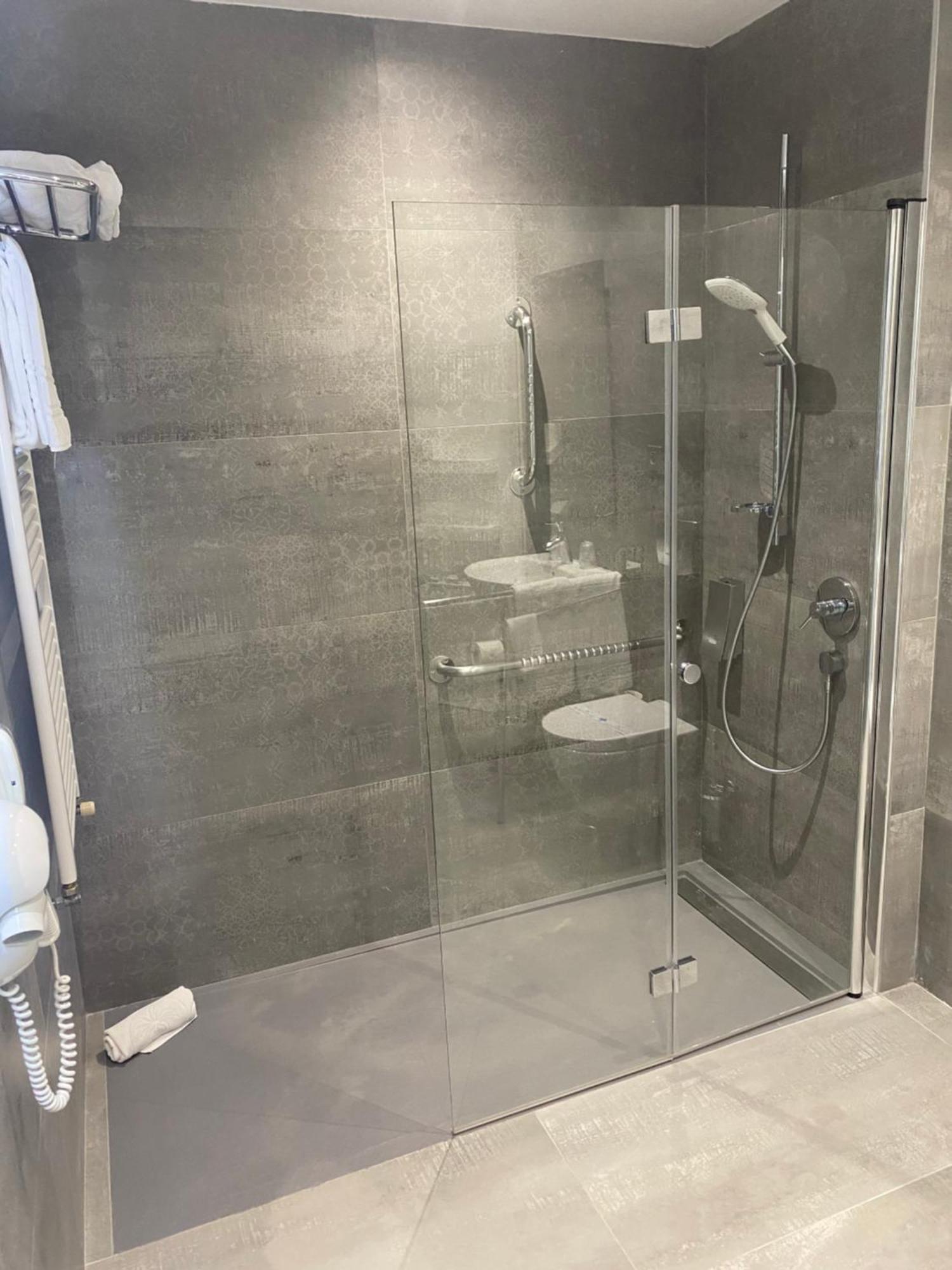 Double or Twin Room without Balcony Disability Access