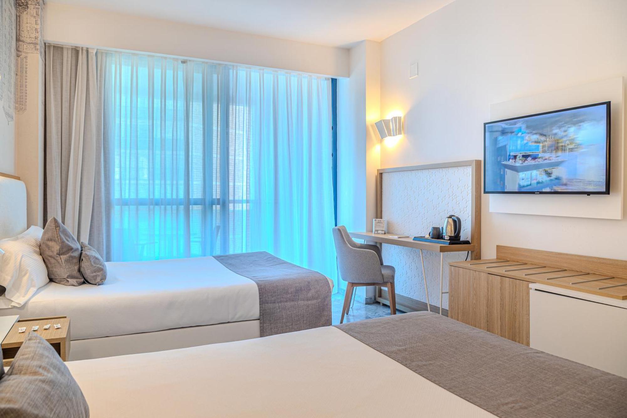 Premium Triple Room Terrace