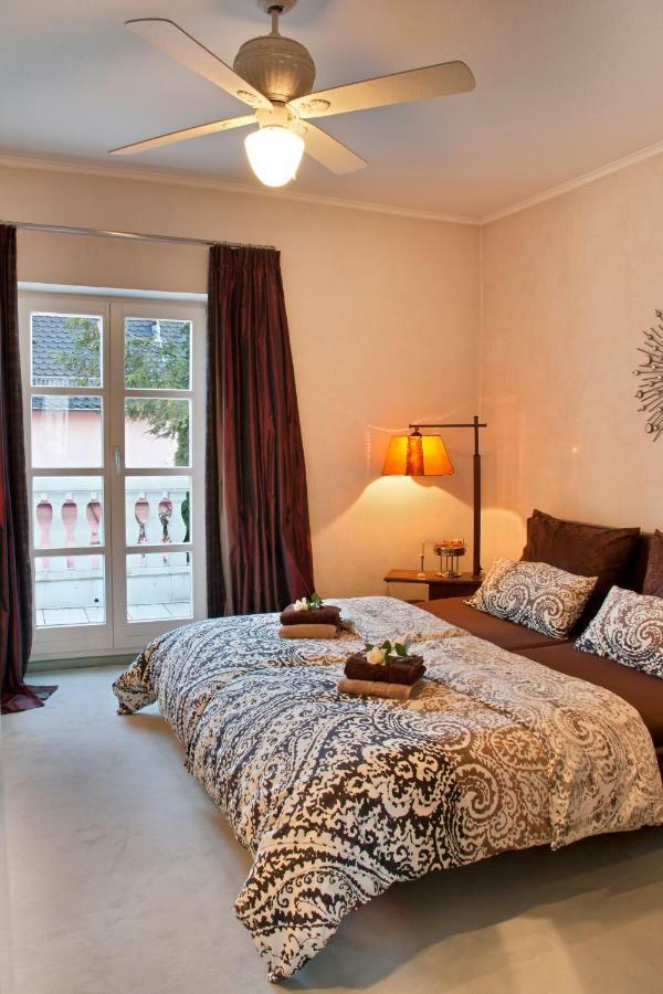 Kamer met Kingsize Bed en Balkon