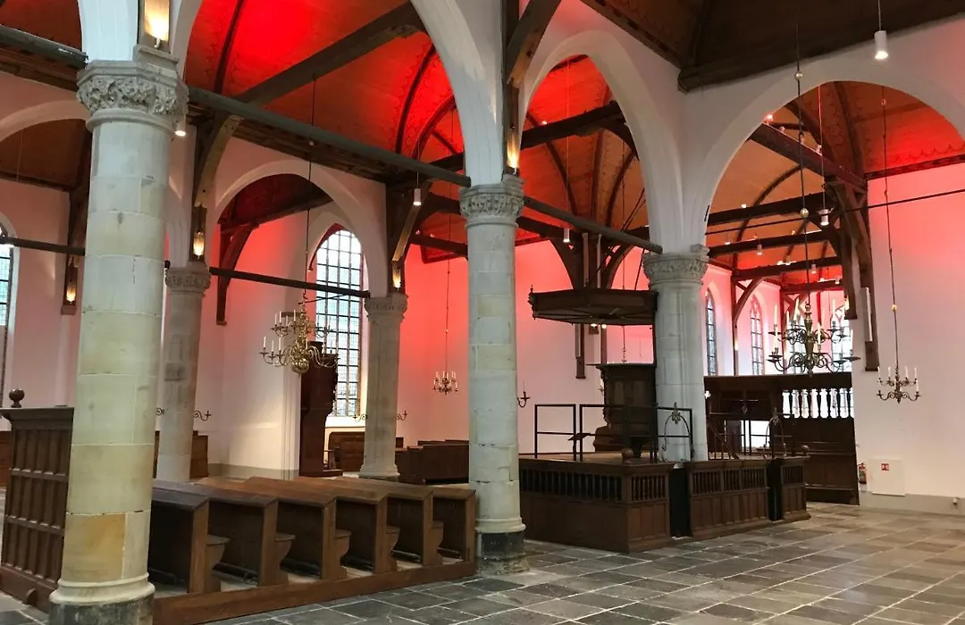 Bed en kerk monumentale 2 slaapkamer woning-1