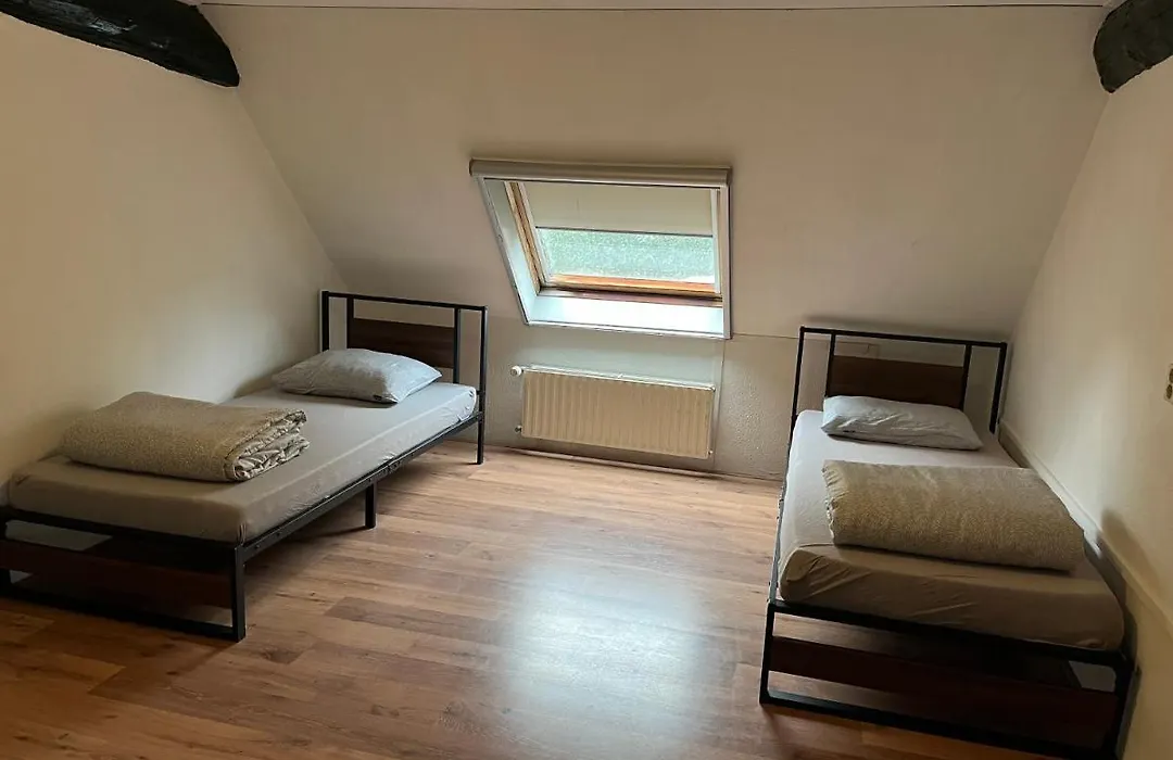 Familiehuis voor 13 personen-1