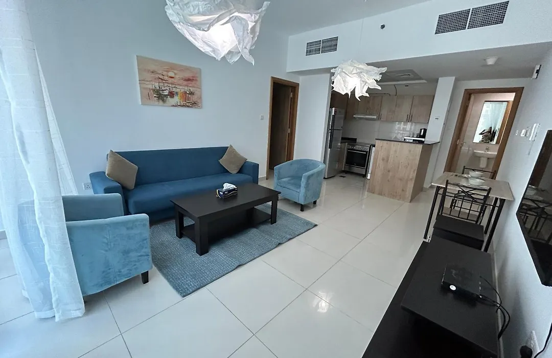Golden Stay Vacation Homes Continental Tower Marina-1
