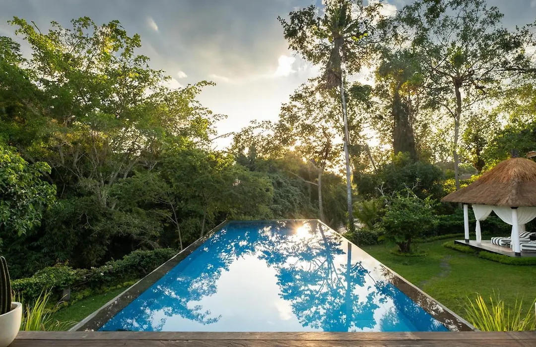 Villa Lepak By The River In Ubud-1