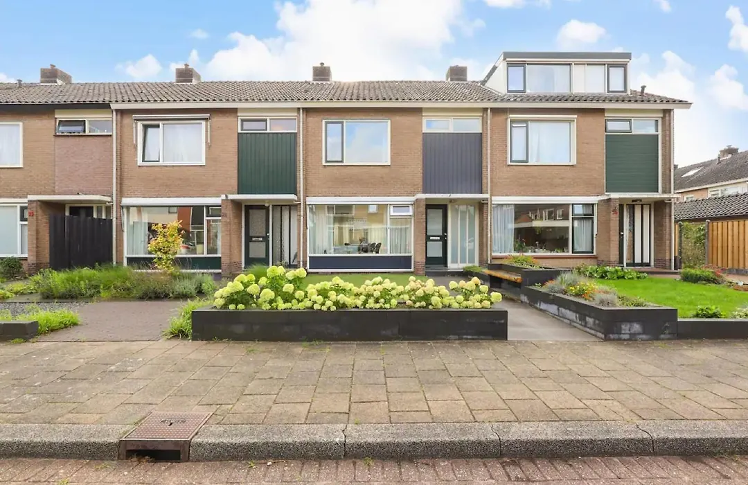 Apeldoorn- ruime eengezinswoning met 5 slaapkamers-1