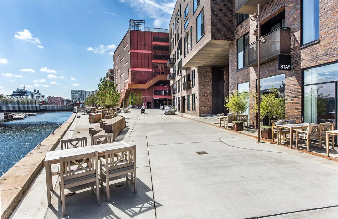 Stay Seaport-1