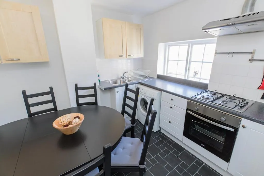 Oxford Apartments-1