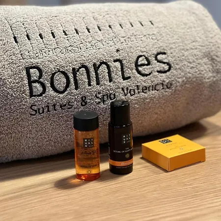 Bonnies Suites & Spa Valencia-2