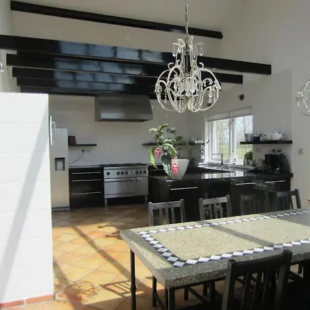 Landhuis het Woud. max. 11 pers. with private pool-3