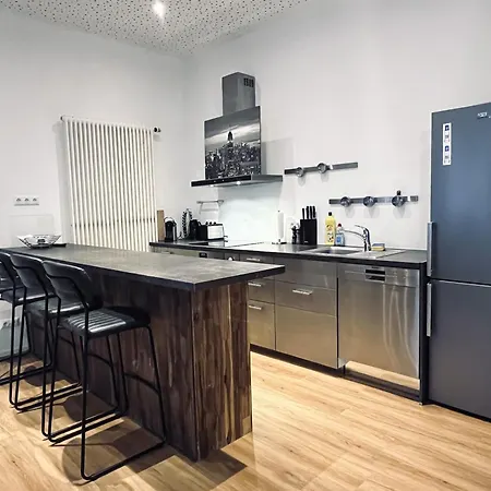 Loft Directly Next To Oktoberfest And Downtown-3