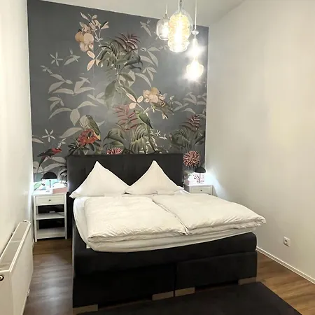Loft Directly Next To Oktoberfest And Downtown-2