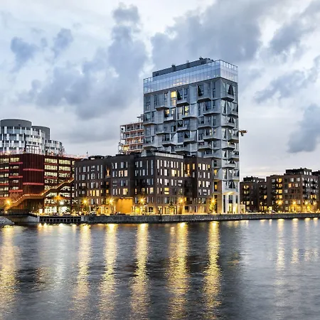 Stay Seaport-2