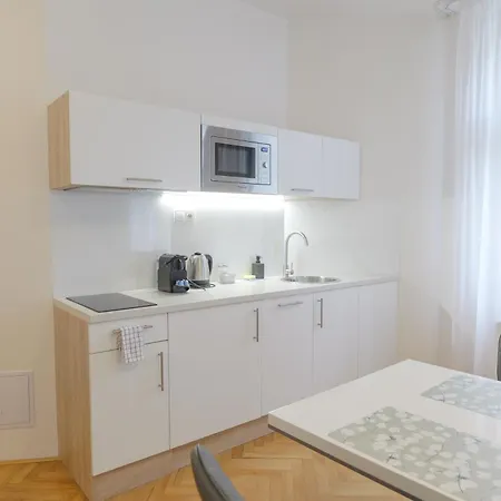 Gold Art Apartments-2