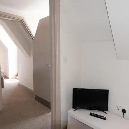 Goodenough College - University Residence-2