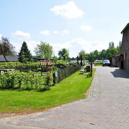 Weibos B&B Camperplaats-3