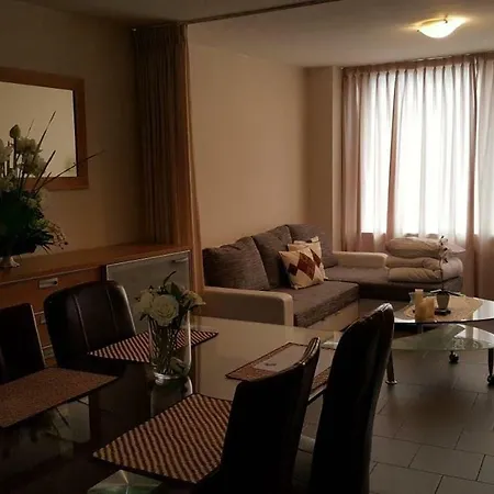 Apartment + Studios Insulinde-3