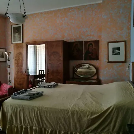 big room in Milano center-2