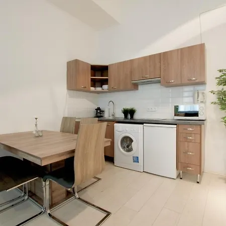 St. King 1 By Hi5 Apartments-3