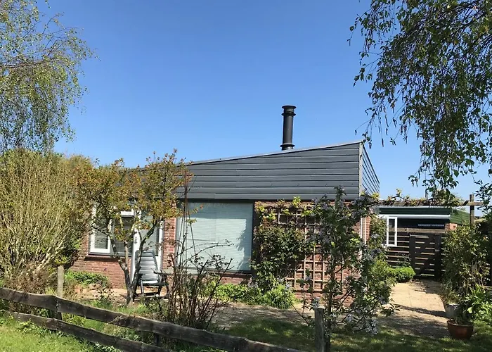 Bungalow 221