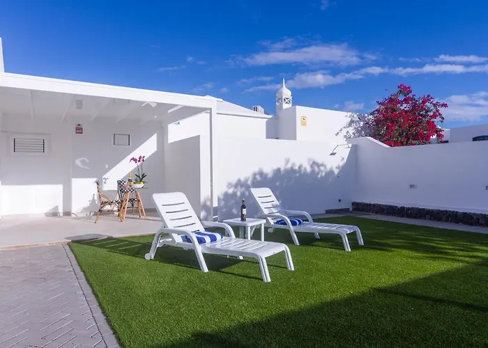 Rooms & Suites Princesa Leticia - Puerto Del Carmen, Lanzarote - Near The Beach