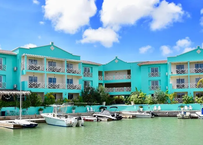 Ocean Breeze Boutique &Marina