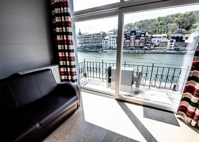 L'Inattendu "Sur La Croisette" Dinant Centre