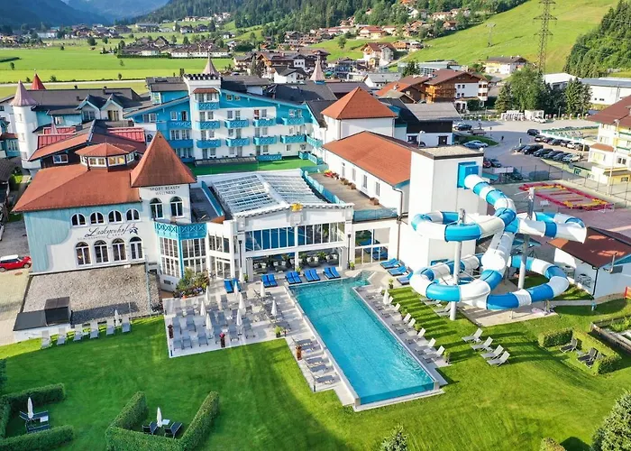  Schlosshotel Lacknerhof