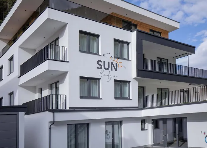 Sun Lodge