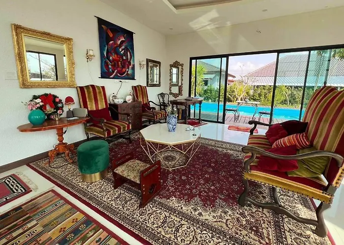 Colorful Pool Villa, Chiang Rai, Thailand