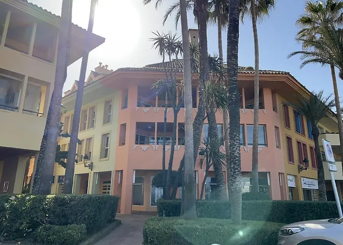 Apartamento Puerto De Sotogrande Con Vistas Al Mar