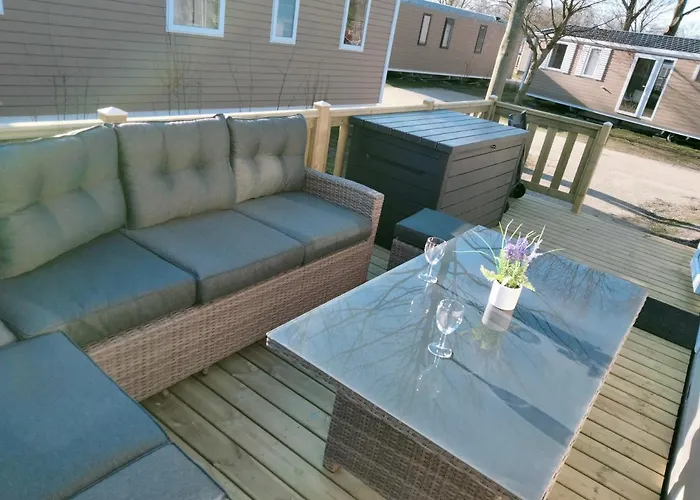 Chalet vakantiepark Lauwersoog; de rug 1