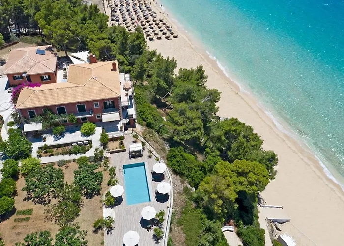 Avra Private Suites