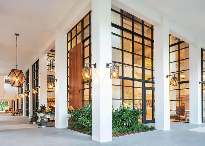 Baker'S Cay Key Largo, Curio Collection By Hilton