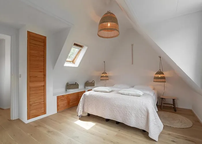 Dorpsstraat 10