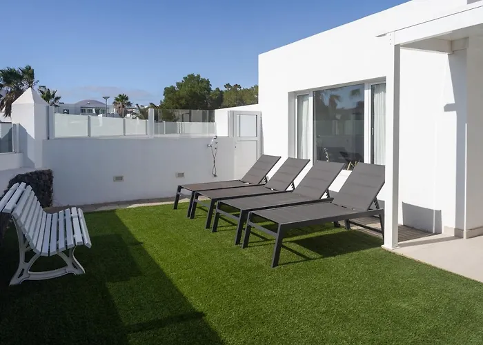 Rooms & Suites Princesa Mercedes - Puerto Del Carmen, Lanzarote - Near The Beach