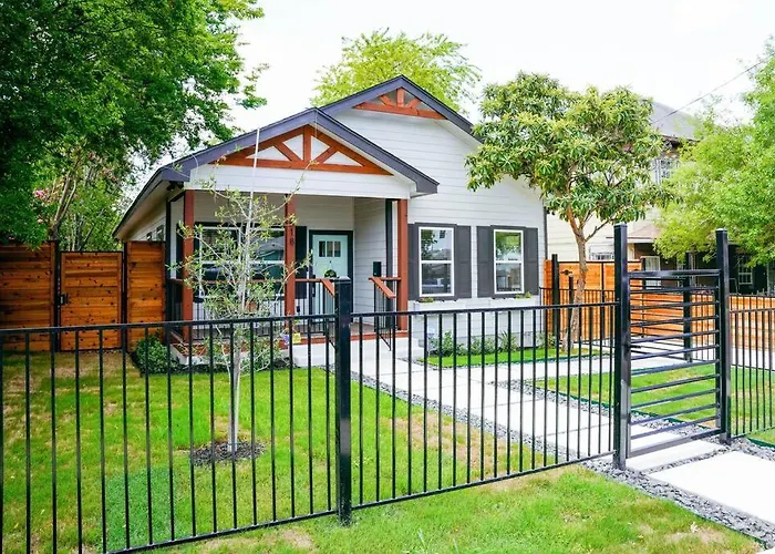 The Retreat At Rigsby-All New 3Bdrm/2.5 Bath