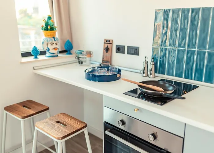 Nacari Home