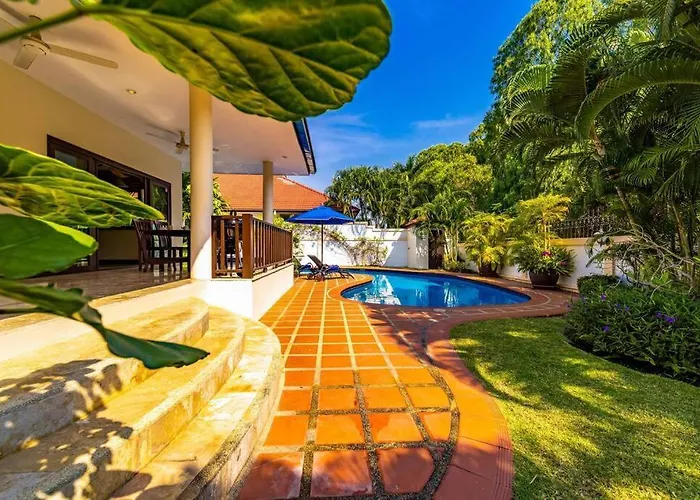 Cozy 3 Bedroom Pool Villa Close To Town - Cv3L