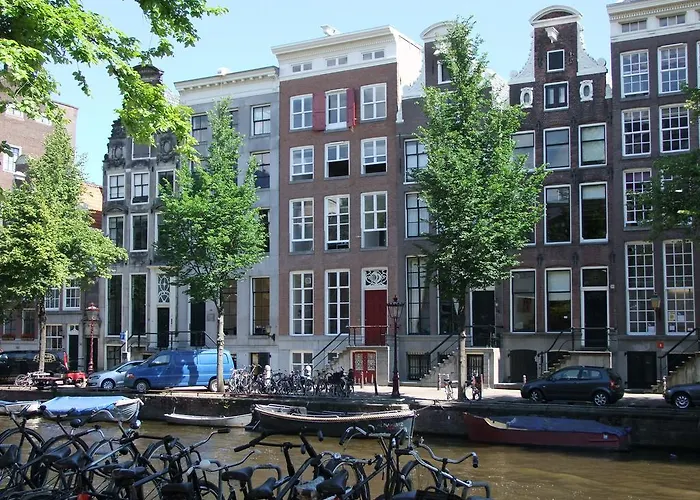 Residences Canal Area
