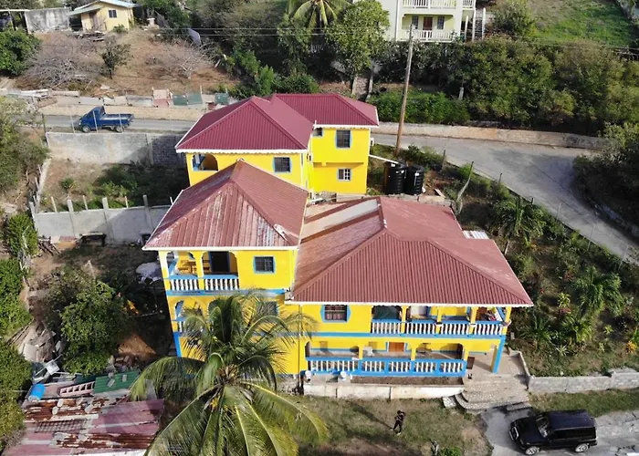 Bay View Apartments Canouan Island