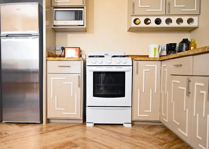 Royal Bliss Apartment Suites