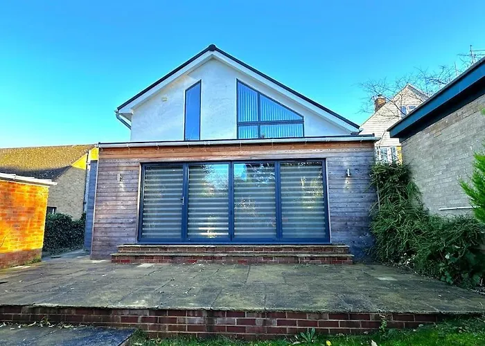Hutchcomb Villa, 4 Bed Luxury House,Oxford+Parking
