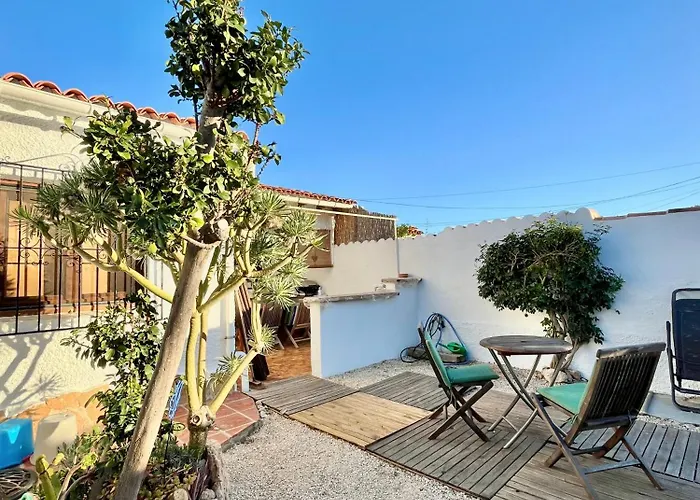 Bungalow Steps From Moraira