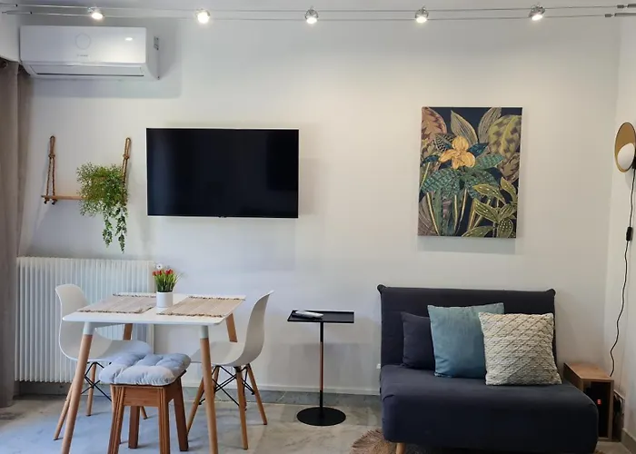 Studio Sun-Beach avec parking et jardin - 500m des plages de Juan Les Pins