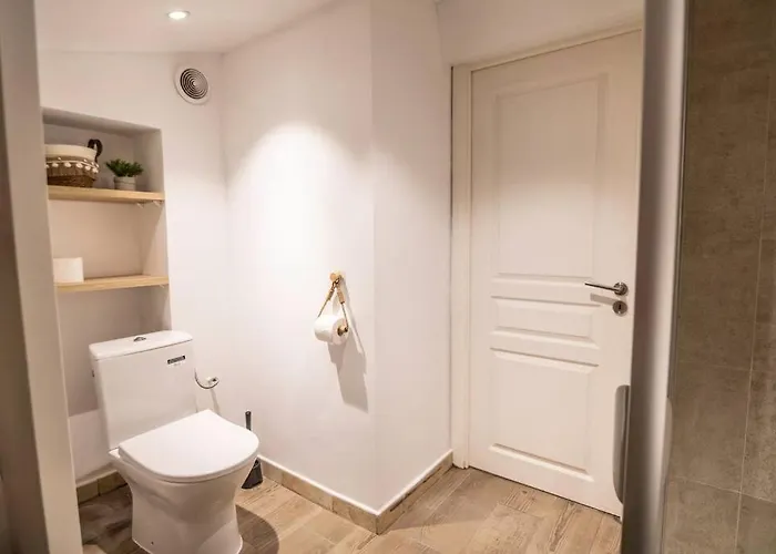 Parking Inclus Vieil Antibes 200M Mer Climatise Studio 2 Personnes