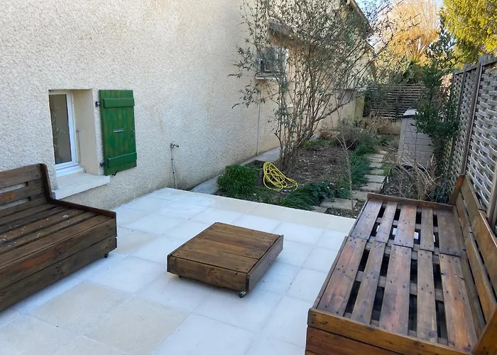 La Maison Des Petits Robins