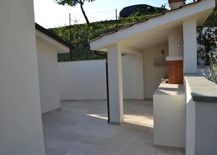Villa Costa Medea
