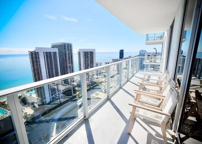 2-Bedroom Diamond In The Sky With Free Parking