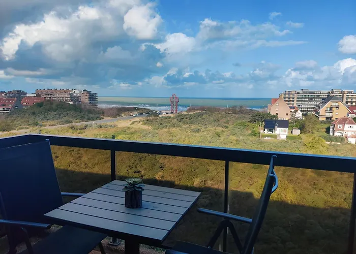Recent vernieuwd appartement met zeezicht en een gratis parkeerplaats