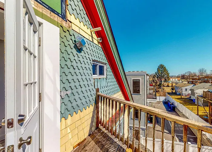 Cabine: 3Br Victorian Getaway With Loft, Near The Bay